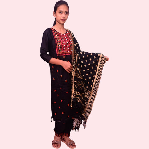 Reyon Nayara Salwar Pant Dupatta Set