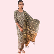 Cotton Capsule Set With Dupatta